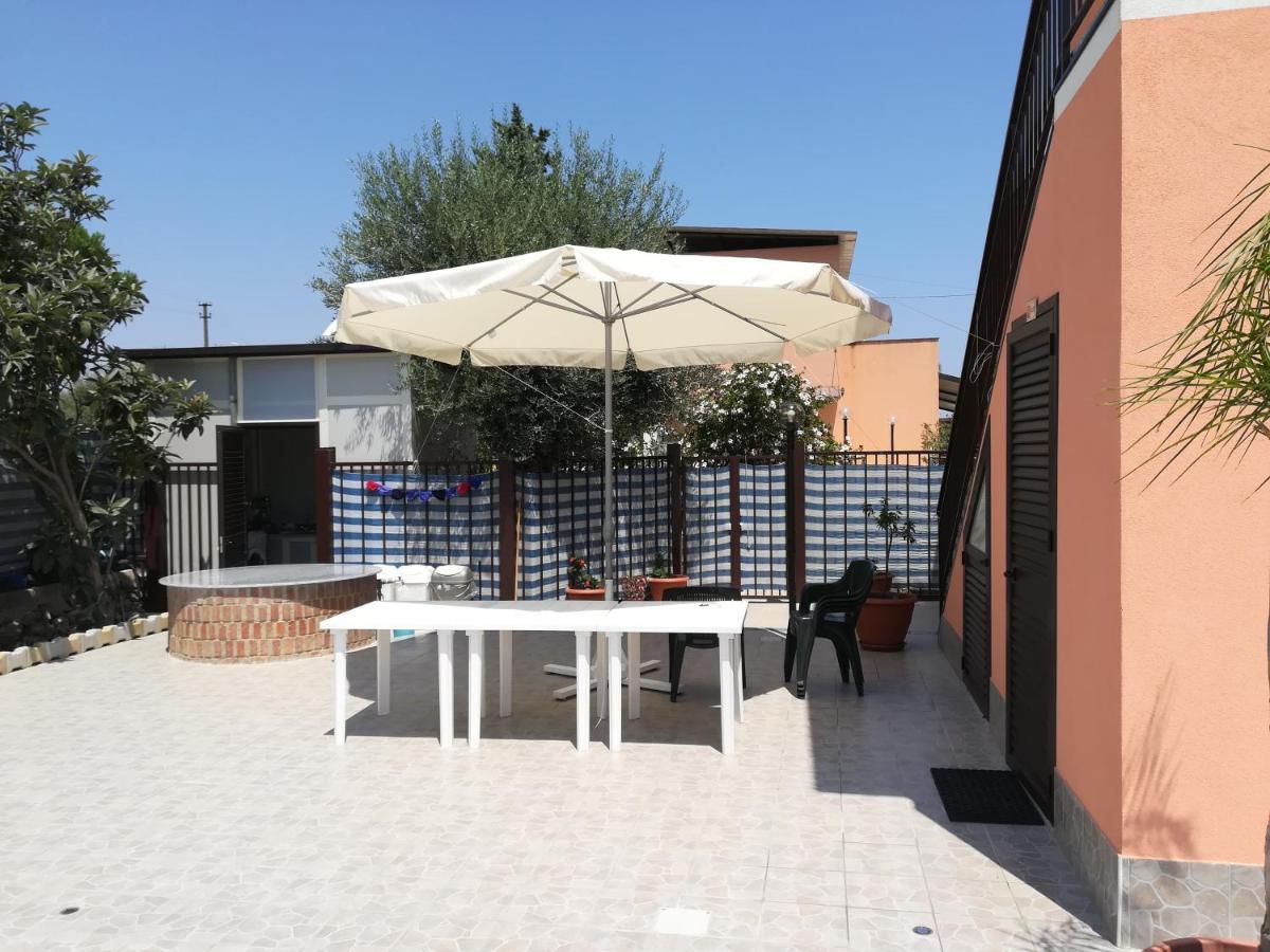 Villa due delfini Syracuse Esterno foto